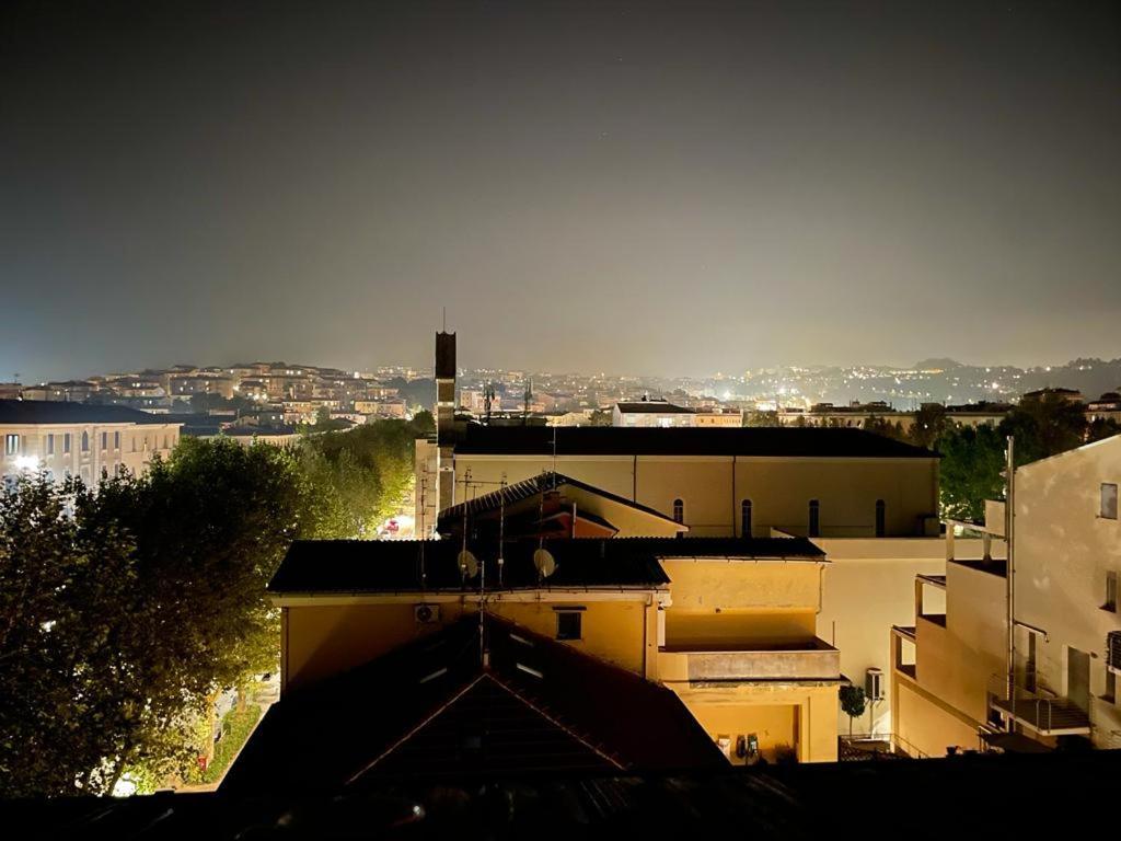 Lole Apartment - Ανκόνα Δωμάτιο φωτογραφία